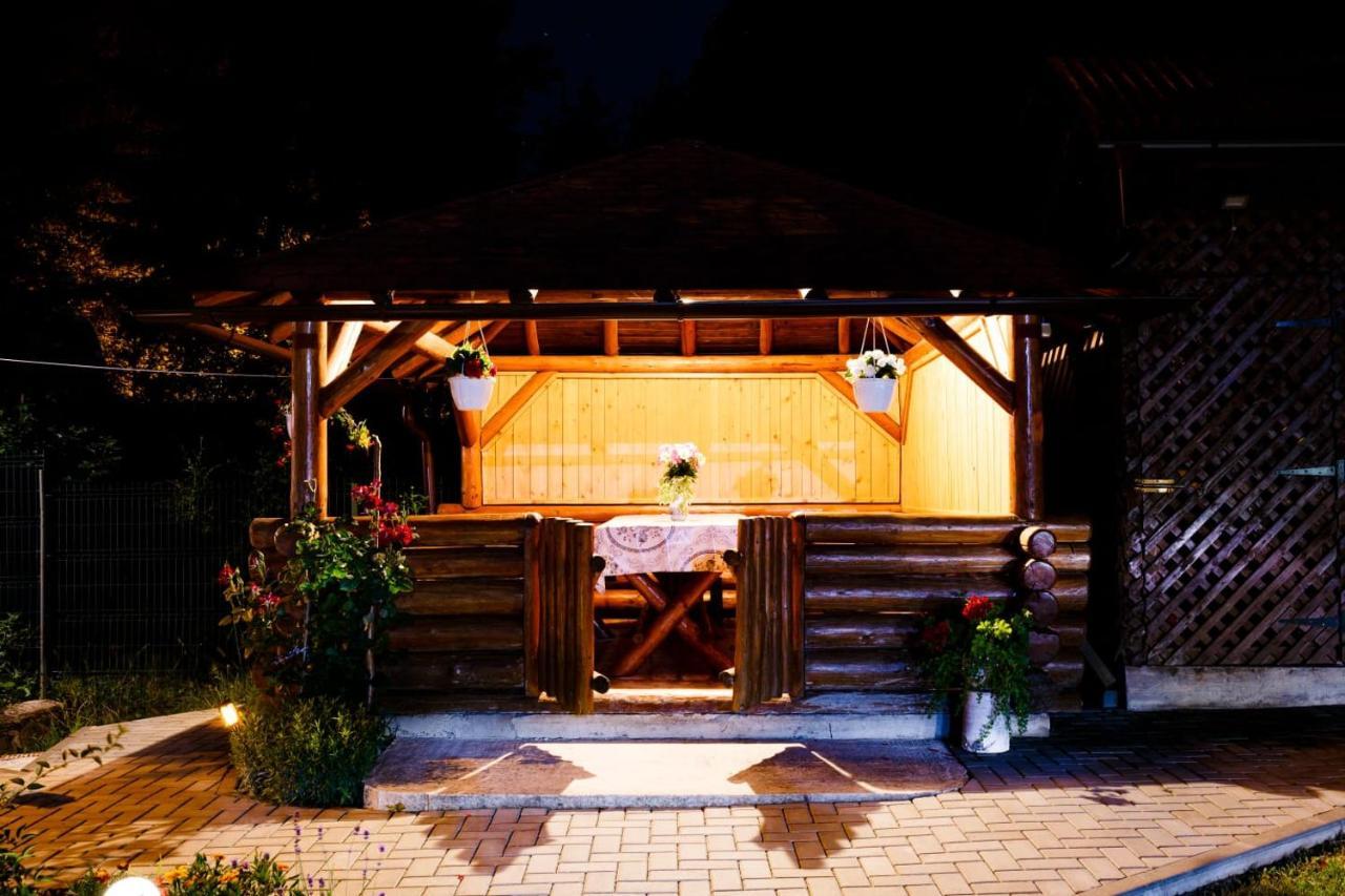 Casa Tudor โตปลีซา ภายนอก รูปภาพ